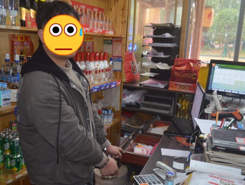 DƬ